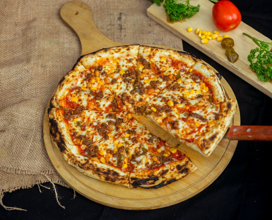 Spicy Hawaiian pizza